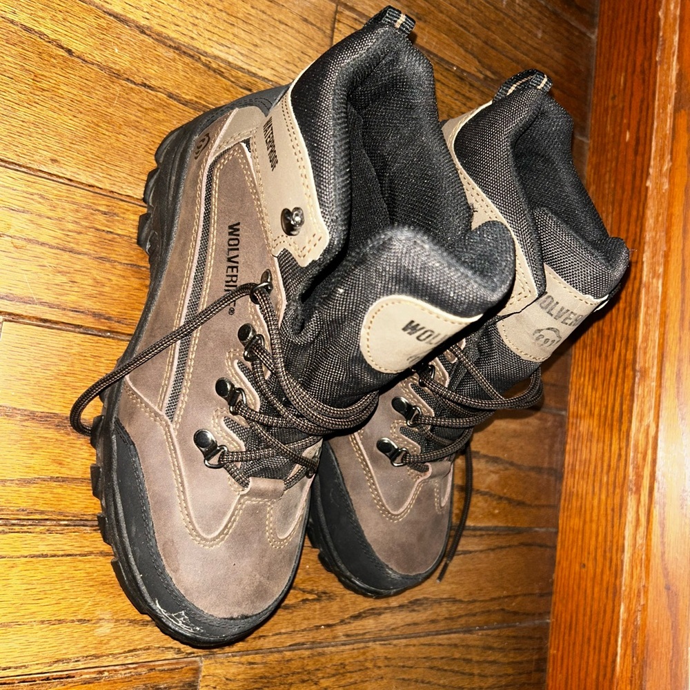 Wolverine Black and Gray Leather Boots